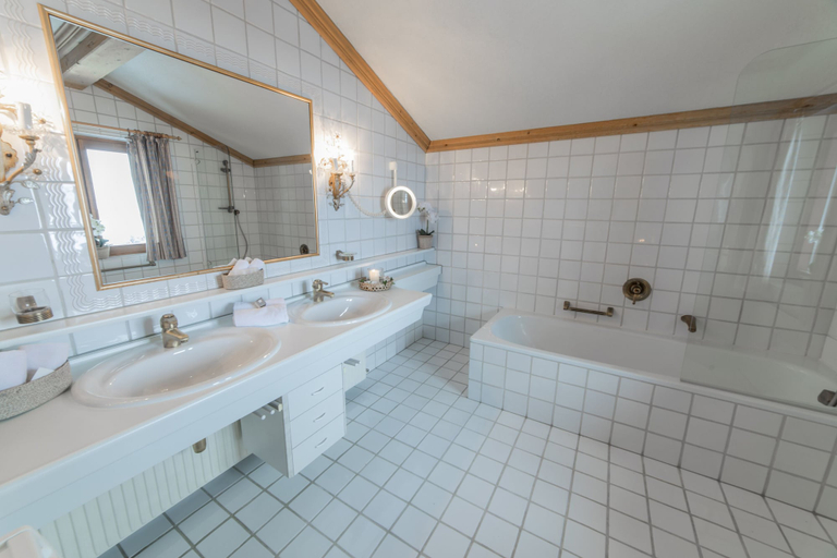 Bathroom 4, Hotel Ulli, Bludenz