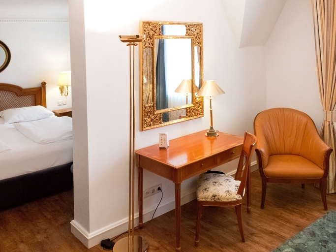 Bedroom 4, Dormero Hotel Halle, Halle (Saale)