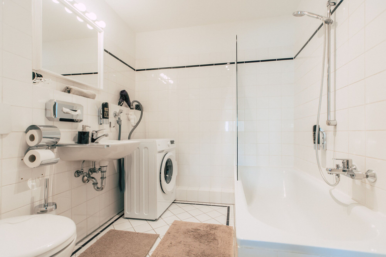 Bathroom 3, Luga Homes - Nikolaikirche, Leipzig