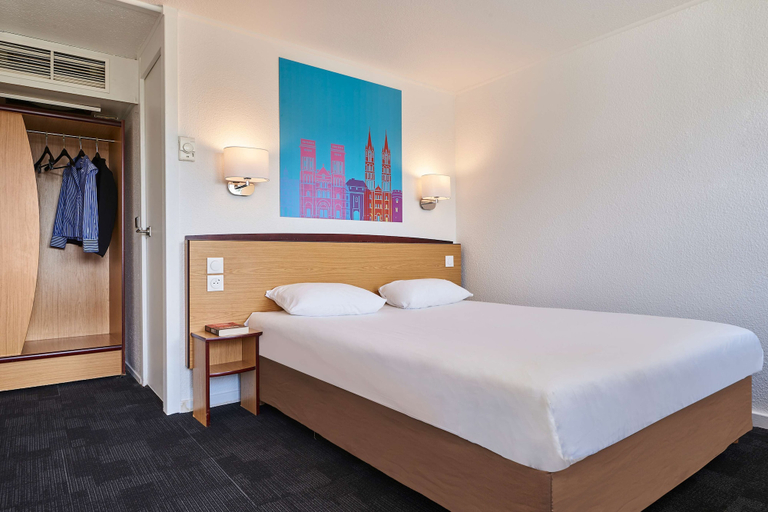Bedroom 4, Kyriad Direct Strasbourg Ouest - Zénith, Bas-Rhin