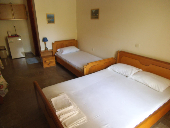 Bedroom 5, Villa Xenos Studios & Apartments, Ionian Islands
