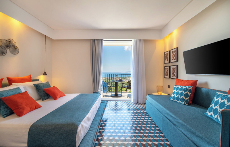 Bedroom 5, Gargiulo Resort, Napoli