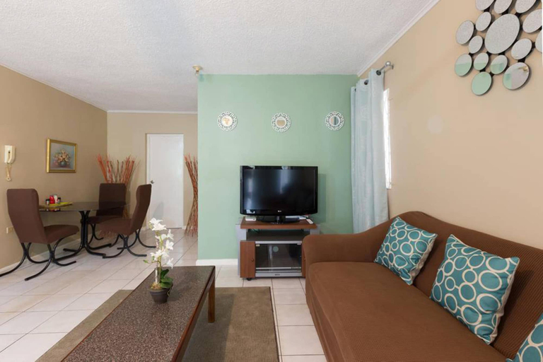 Others 4, Kingston Most Centrally Located One Bdrm