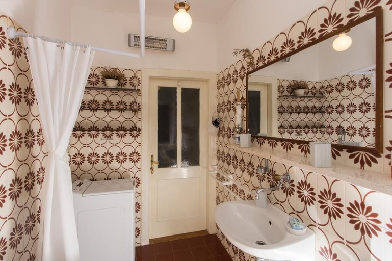 Bathroom 3, Ploce Apartments - Jelena, Dubrovnik