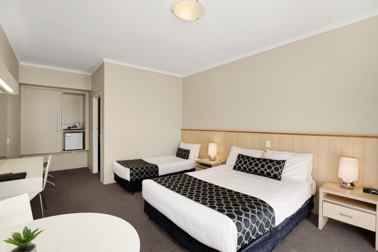 Bedroom 3, Adelaide Road Motor Lodge, Murray Bridge