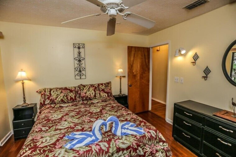 Bedroom 2, 191 Anchorage Villa D, Lee