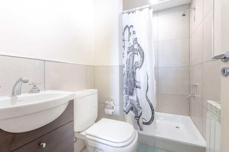 Bathroom, Departamento en Bariloche con Terraza, Bariloche
