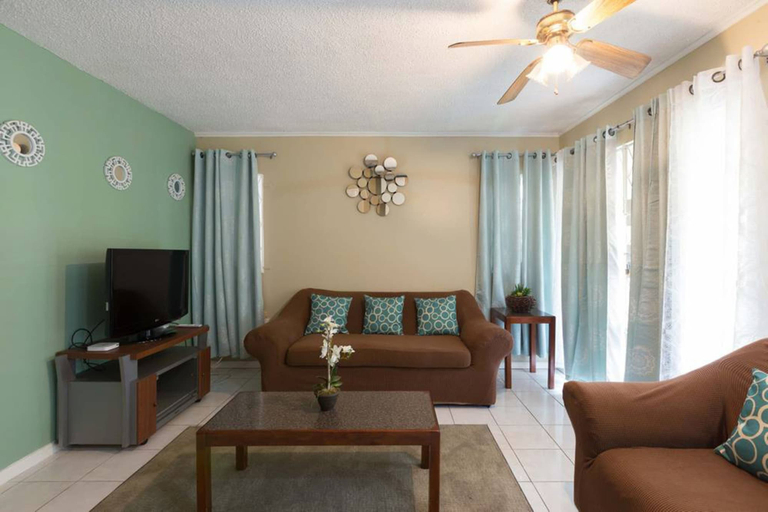 Others 5, Kingston Most Centrally Located One Bdrm
