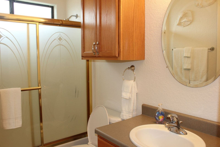 Bathroom 3, Sand Bar, Aransas