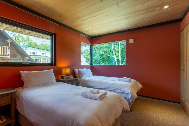 Bedroom 3, Gustav's Hideaway by H2 Life, Kutchan