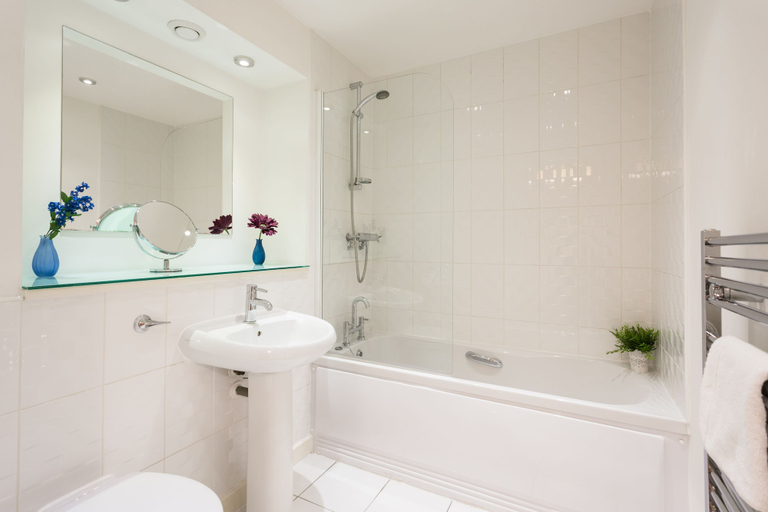 Bathroom, Skeldergate Apartment, York
