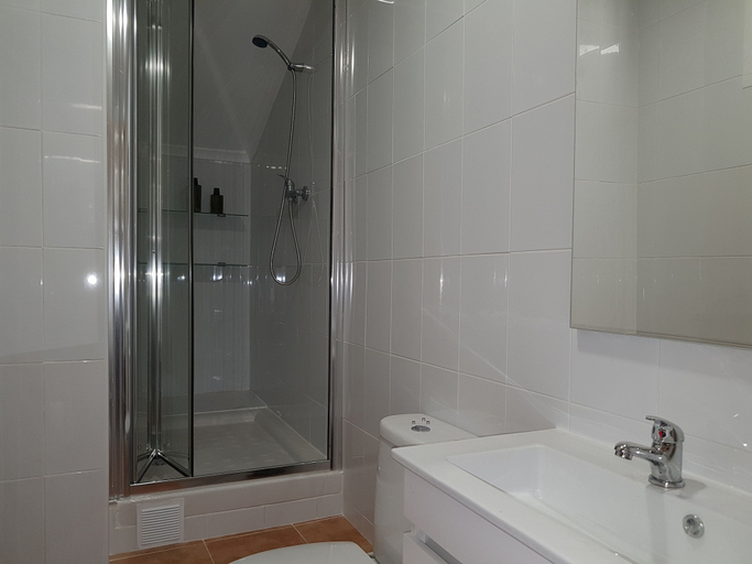 Bathroom, Martim Vaz by Apartments Alfama, Lisbon