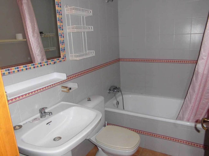 Bathroom, Inmo Estartit Apto. Blau Park II 321, Girona