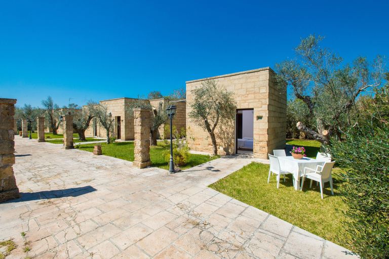 Exterior & Views 2, Relais Masseria Casina Dei Cari, Lecce