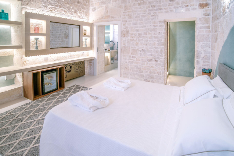 Bedroom 4, Vico Bianco Raro Rooms Collections, Brindisi
