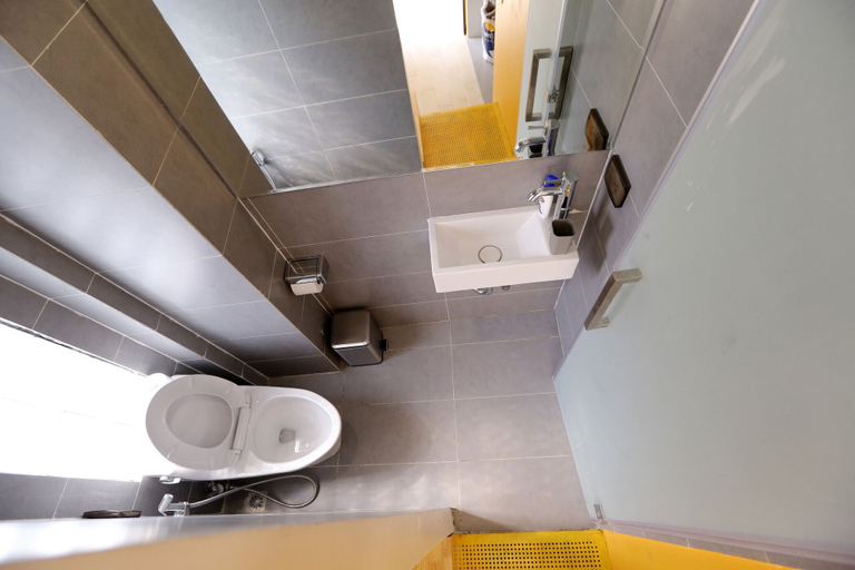 Bathroom 4, Banana Inn Hostel, Hoàn Kiếm
