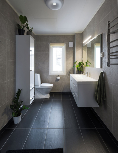 Bathroom 3, Polar Panorama Lodge, Lenvik