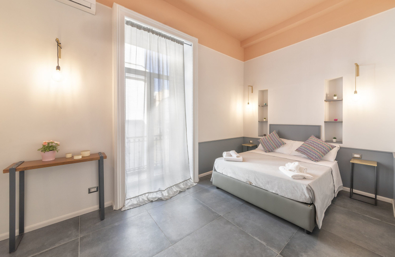 Bedroom 5, Be Italian Flat Duomo 319, Napoli