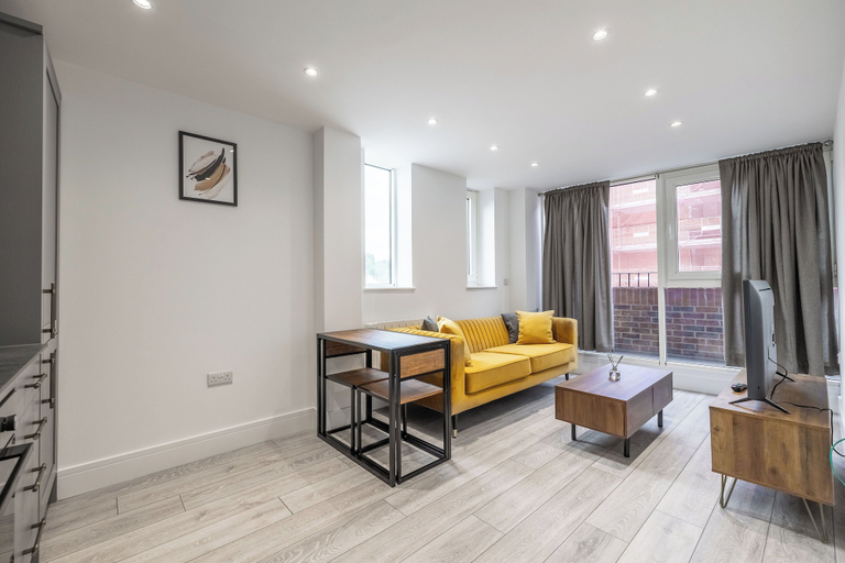 Others 4, Beautiful 2Bedroom House in Central Town, Surrey