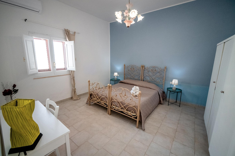 Room 2, Corte dei Donno, Lecce