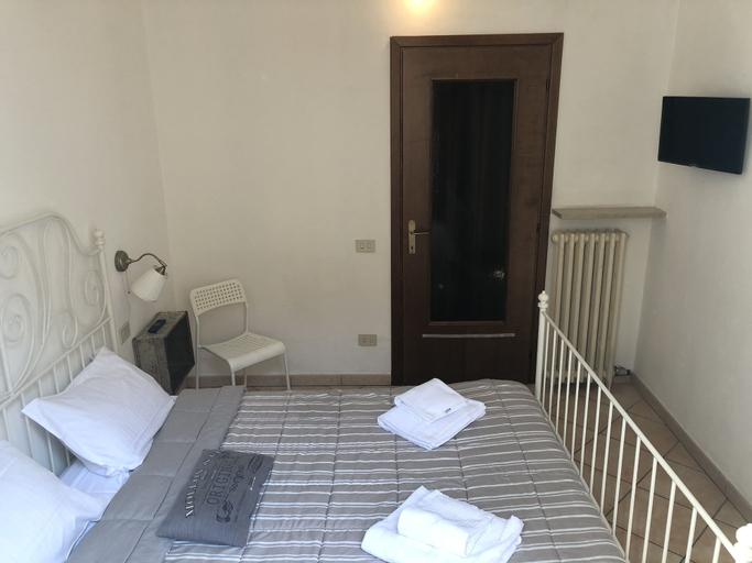 Bedroom 3, Ai Leoni, Verona