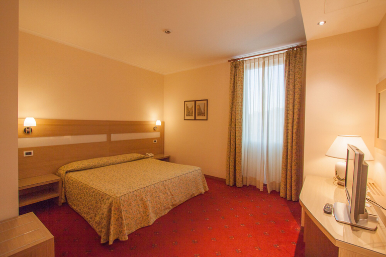 Bedroom 3, Laurentia Hotel, Roma