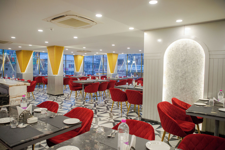 Food & Drinks 5, Pearl Courtyard, Varanasi