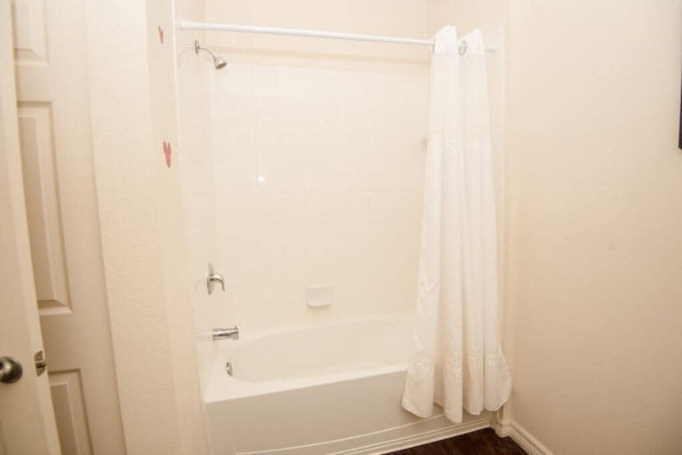Bathroom 3, December Special LV 3 Beds 2 Baths Id:61208, Osceola