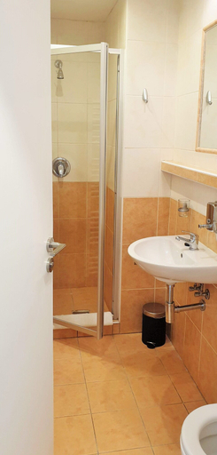 Bathroom 4, Hotel Ostaš, Praha 1