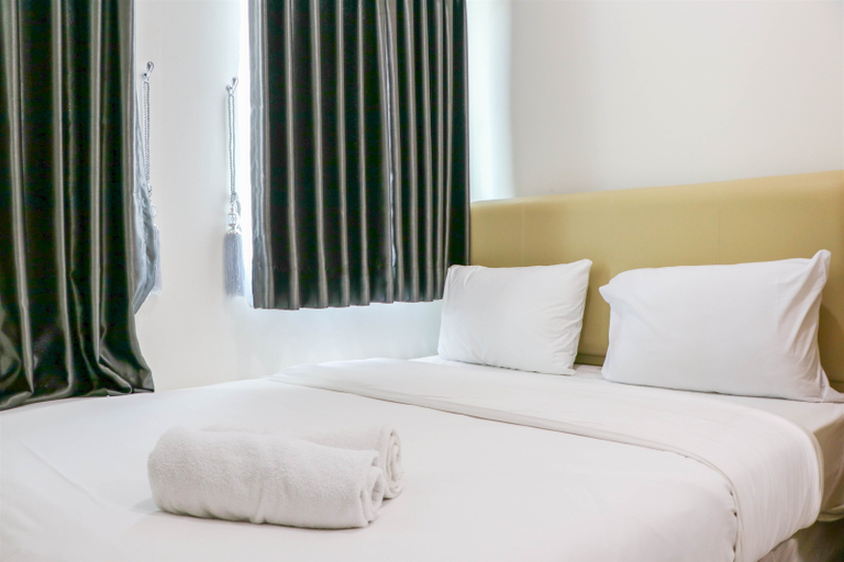 Bedroom 3, Cozy Stay Studio No Kitchen at Osaka Riverview PIK 2 Apartmet By Travelio, Tangerang