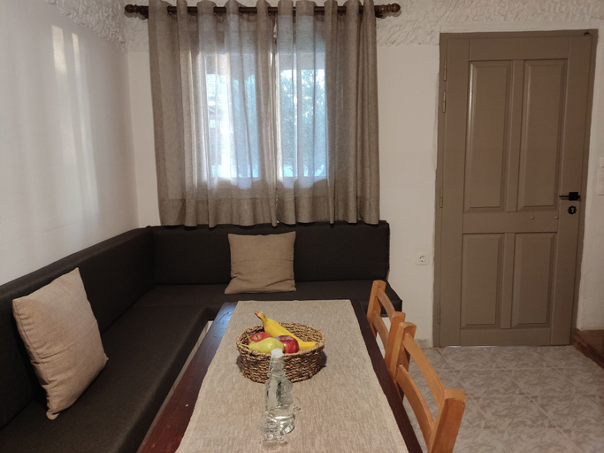 Others 5, Almmos mezzanine apartments Kalamaki, Faistos