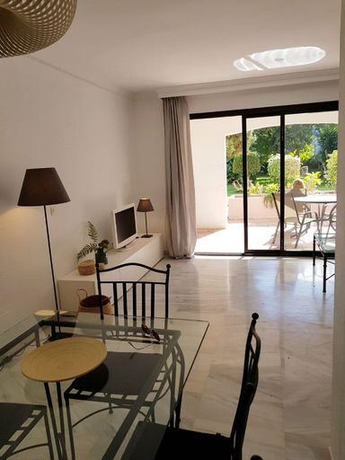 Others 5, Groundfloor Apartment In Puerto Banus, Málaga