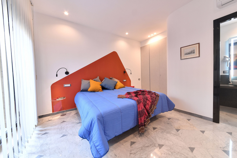Bedroom 3, Domus 42, Napoli