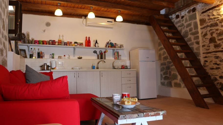 Others 5, Villa Asterina, Thessaly