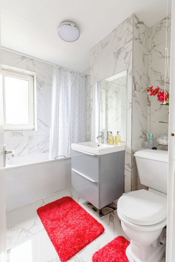 Bathroom 4, 3 Bed Flat, Dedicated Workspace, Parking, 4KTV, London