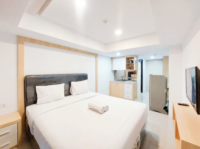 Bedroom 5, Cozy And Strategic Studio Apartment At De Prima, Medan