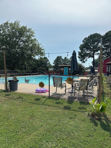 Others 4, Sportsman's Lodge, Cleburne