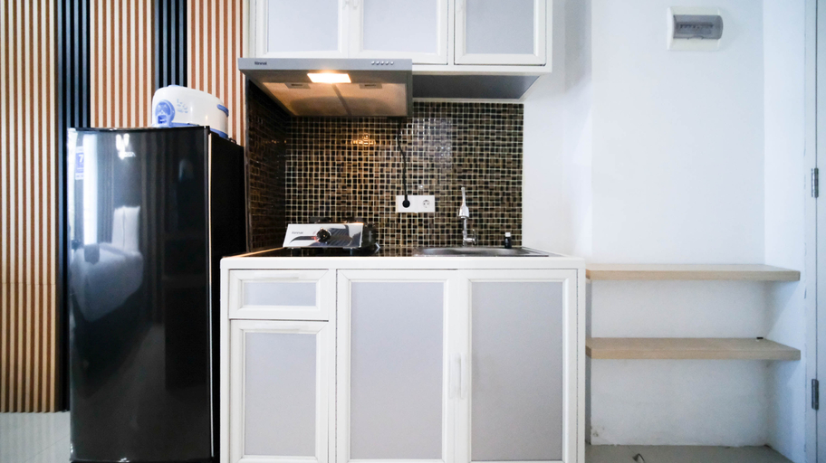 Others 4, Comfy Studio Connected to Mall at Orchard Supermall Mansion Apartment By Travelio, Surabaya