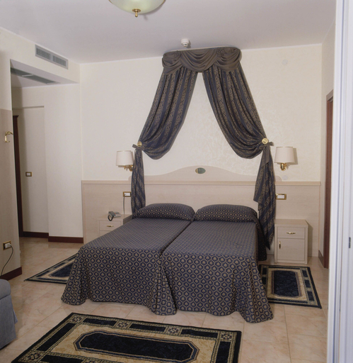 Bedroom 2, Hotel Caravelle & Minicaravelle, Venezia