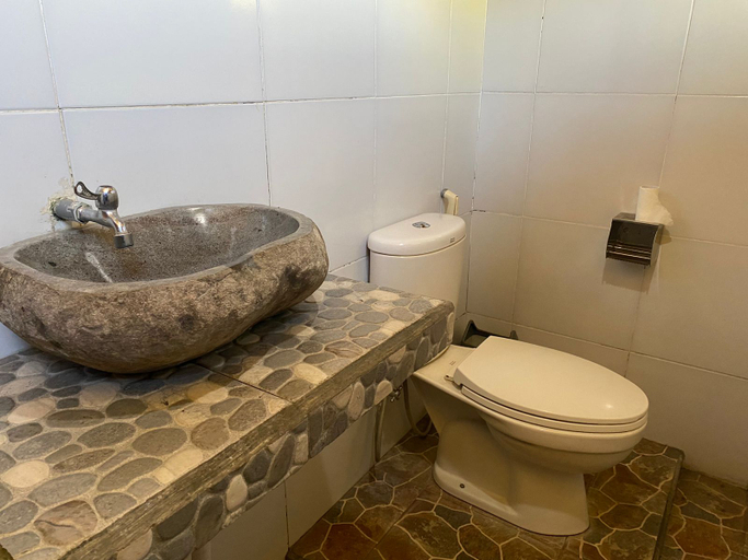 Bathroom 3, Maylani Bungalow, Lombok