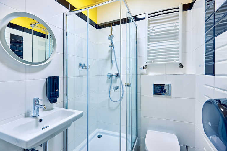 Bathroom 4, Draggo House- Hostel, Kraków City