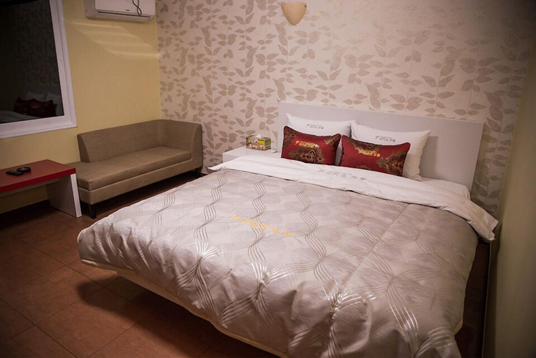 Bedroom 3, Picasso Motel, Haeundae