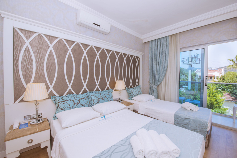 Bedroom 3, Ocean Blue High Class Hotel, Fethiye