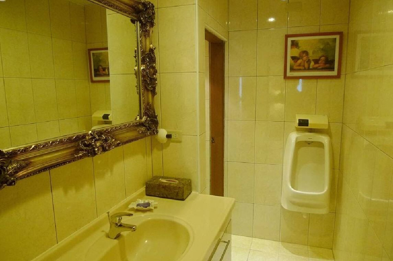 Bathroom 3, Villa High Wharf, New Taipei City