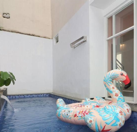 Sport & Beauty 2, Villa Cordoba D1 Private Pool and Karaoke, Malang