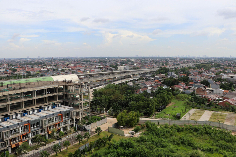 Exterior & Views, Modern Look and Homey Studio Apartment LRT City Jatibening, Bekasi
