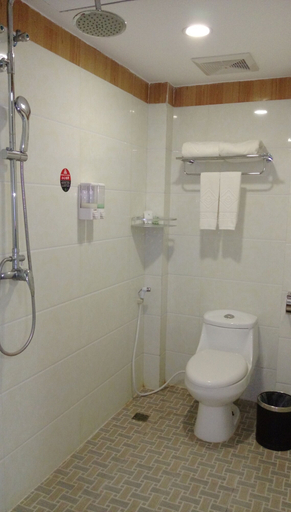 Bathroom, Myanmar Sports Hotel, Yangon
