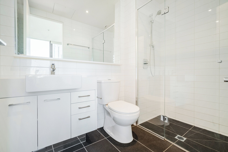Bathroom 3, Mega Style Apartments Epic, Melbourne
