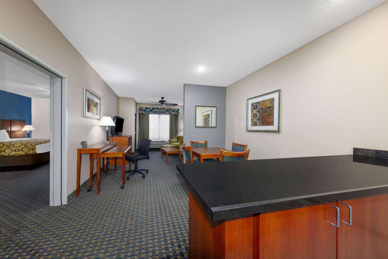 Others 5, Baymont by Wyndham Pratt, Pratt