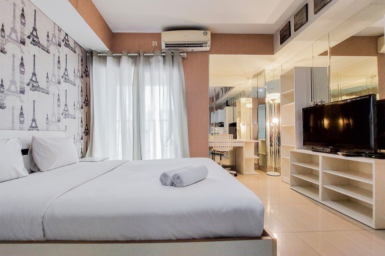 Bedroom 4, Cozy And Minimalist Studio Room Paramount Skyline Apartment, Tangerang
